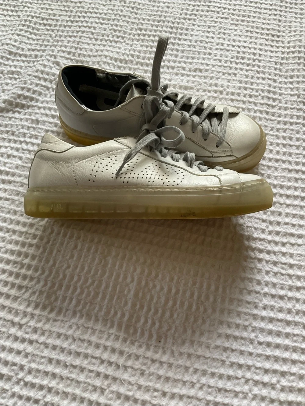 P448 leather sneakers size 37 7